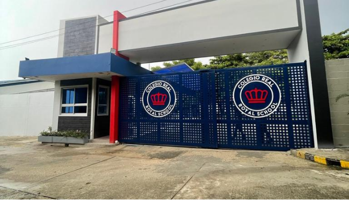 Acceso Colegio Royal